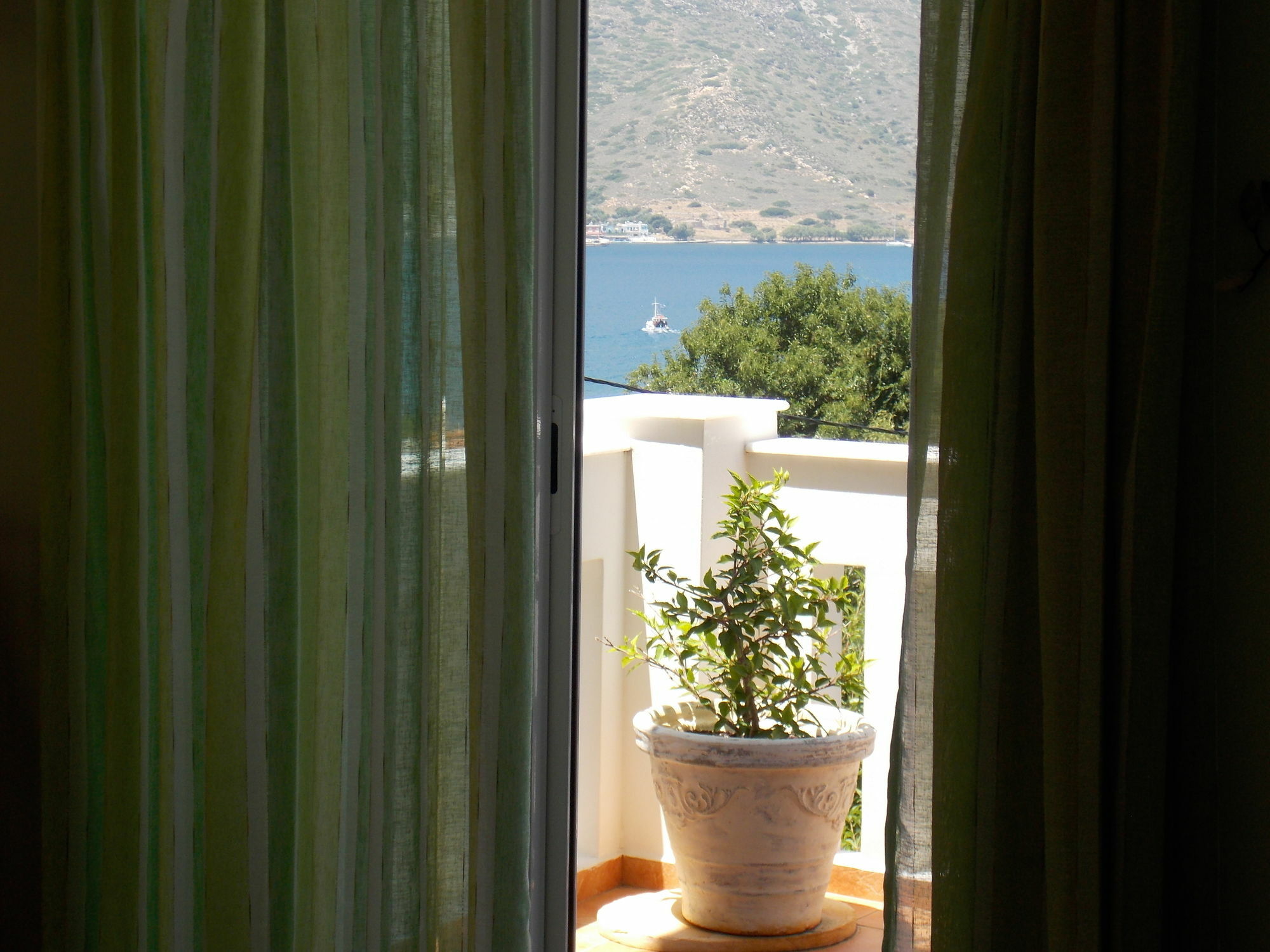 Myrties Boutique Apartments Massouri Extérieur photo